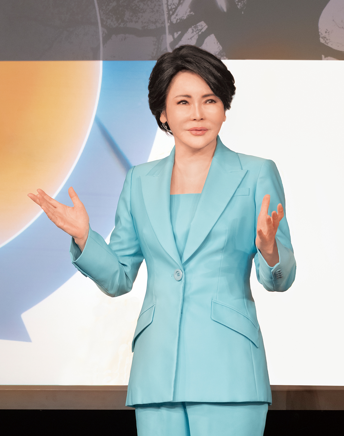 高橋佳子